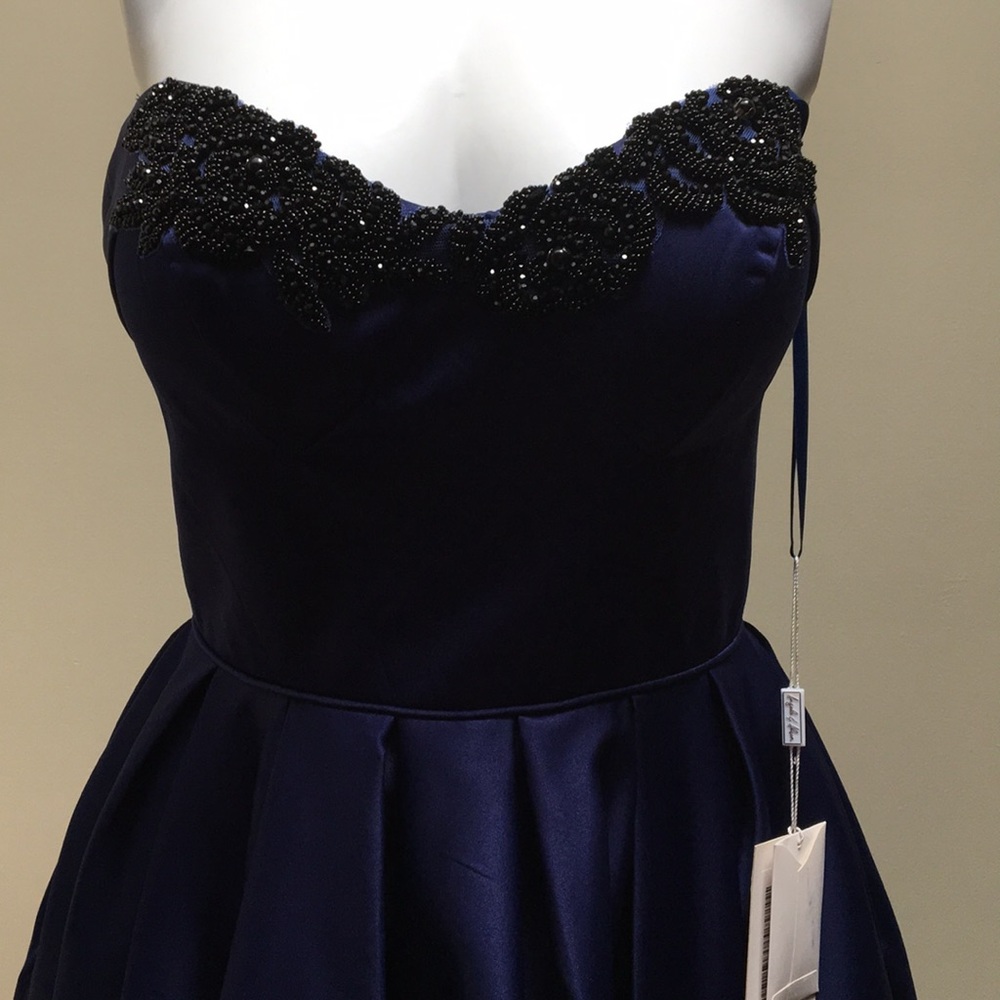 Never worn! Midnight Blue strapless Cocktail Dress - Picture 2 of 4